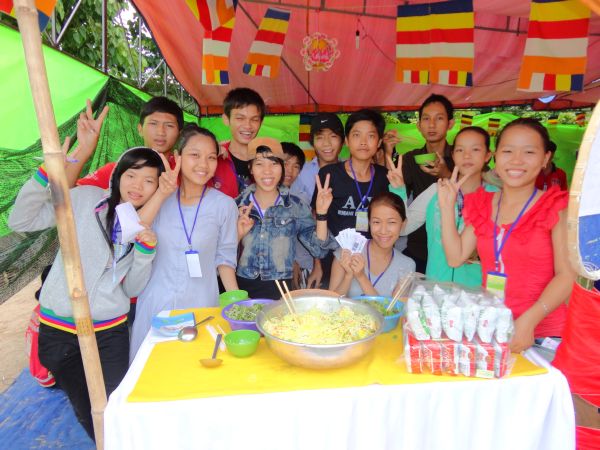 Háo Hức Ngày Hội Ẩm Thực Quê Em – Khóa Tu Mùa Hè Bình Định