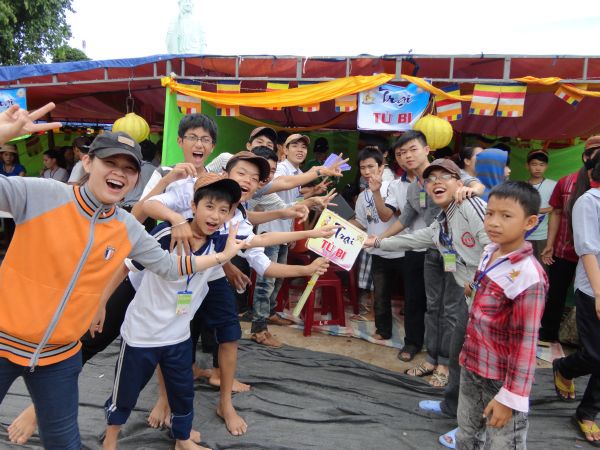 Háo Hức Ngày Hội Ẩm Thực Quê Em – Khóa Tu Mùa Hè Bình Định
