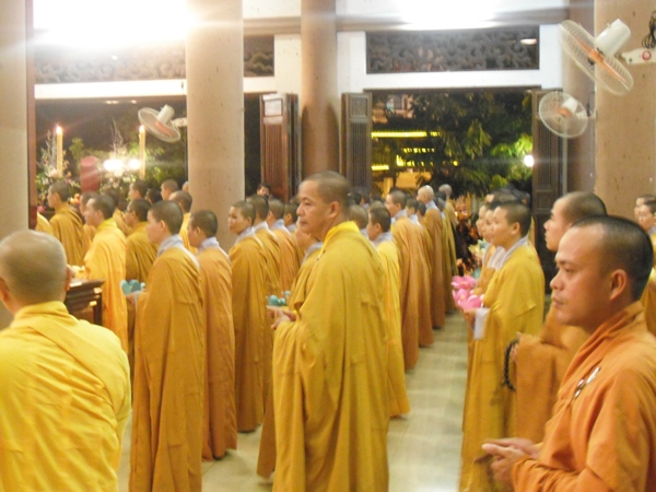 TP. HCM: Học viện PGVN tổ chức đêm thắp nến cầu nguyện, nhân 49 ngày cho nạn nhân tại thảm họa Nhật Bản