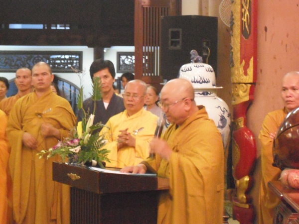 TP. HCM: Học viện PGVN tổ chức đêm thắp nến cầu nguyện, nhân 49 ngày cho nạn nhân tại thảm họa Nhật Bản
