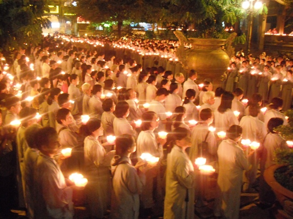 TP. HCM: Học viện PGVN tổ chức đêm thắp nến cầu nguyện, nhân 49 ngày cho nạn nhân tại thảm họa Nhật Bản