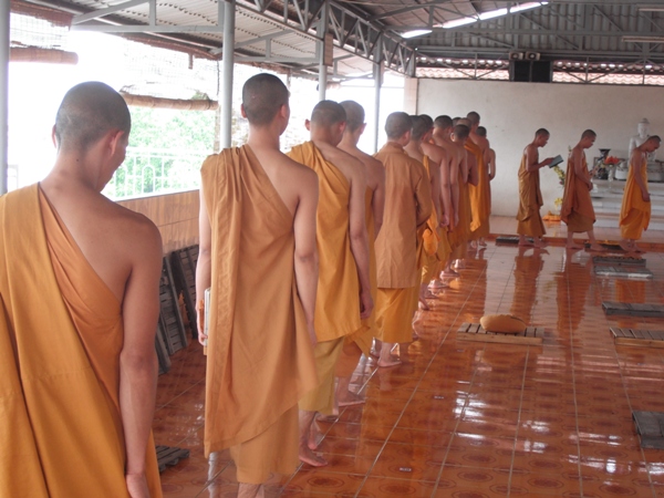 Chùm ảnh: Nét đẹp mùa an cư của Người Khất sĩ