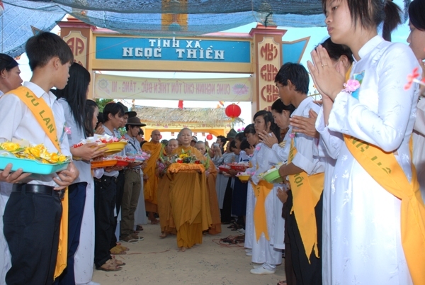 Bình Thuận: Bông hồng cài áo được long trọng tổ chức tại Tịnh xá Ngọc Thiền