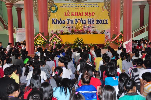 Tưng Bừng Đêm Cống Hiến Văn Nghệ Và Duyên Dáng Áo Lam Tại Khóa Tu Mùa Hè – Bình Định