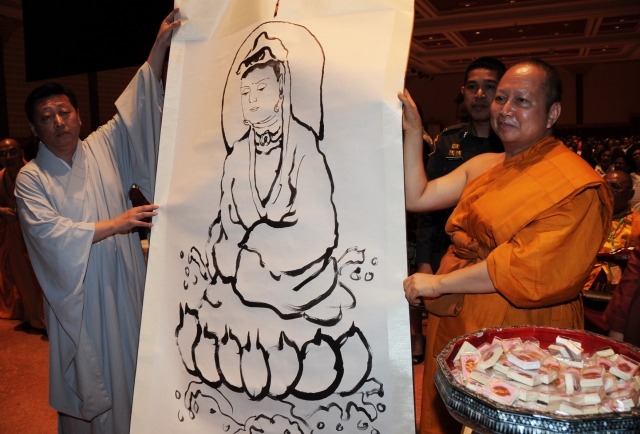 Chùm ảnh: Biểu diễn nghệ thuật chào mừng Đại lễ Vesak tại Thái Lan