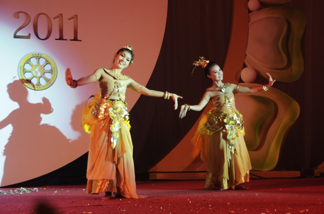 Chùm ảnh: Biểu diễn nghệ thuật chào mừng Đại lễ Vesak tại Thái Lan
