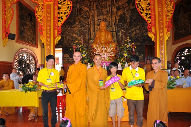 Bế mạc khóa tu mùa hè tại chùa Hoa Khai