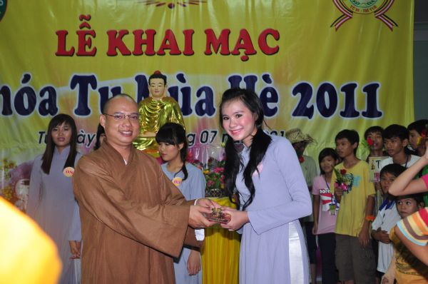 Tưng Bừng Đêm Cống Hiến Văn Nghệ Và Duyên Dáng Áo Lam Tại Khóa Tu Mùa Hè – Bình Định
