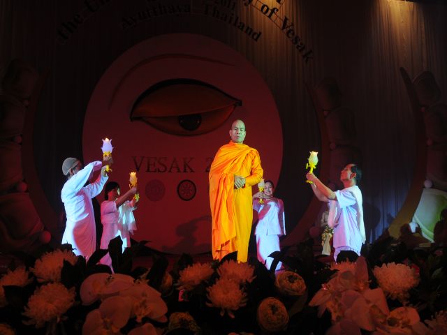 Chùm ảnh: Biểu diễn nghệ thuật chào mừng Đại lễ Vesak tại Thái Lan