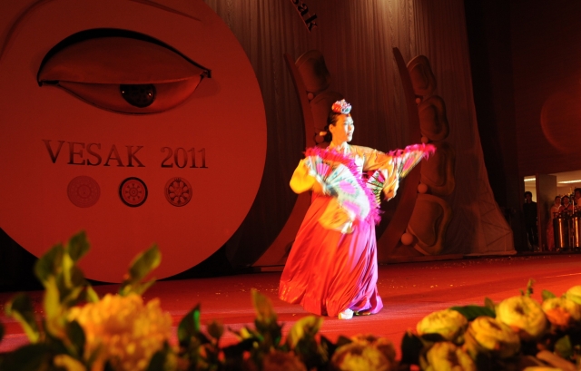 Chùm ảnh: Biểu diễn nghệ thuật chào mừng Đại lễ Vesak tại Thái Lan