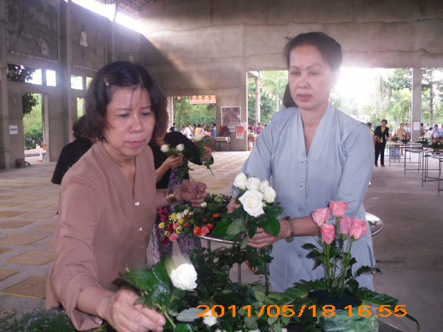 Chùm ảnh: Lễ hội cúng đèn rằm tháng 4 tại thiền viện Phước Sơn