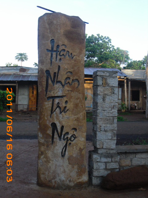 Phỏng vấn nhanh: ĐĐ. Thích Minh Hậu - trụ trì chùa Đức Hạnh - Ngôi chùa vừa được xác nhận kỷ lục Việt Nam