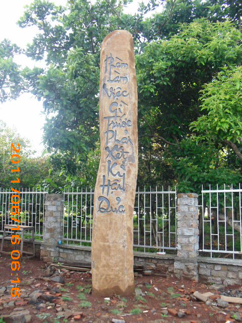 Phỏng vấn nhanh: ĐĐ. Thích Minh Hậu - trụ trì chùa Đức Hạnh - Ngôi chùa vừa được xác nhận kỷ lục Việt Nam