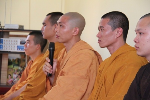 Bến Tre: Hơn 60 bạn trẻ thực tập thiền quán tại chùa Hội Phước