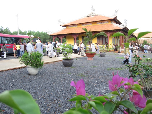 Đồng Nai: Cúng trường hạ trường Trung Cấp Phật Học Đồng Nai