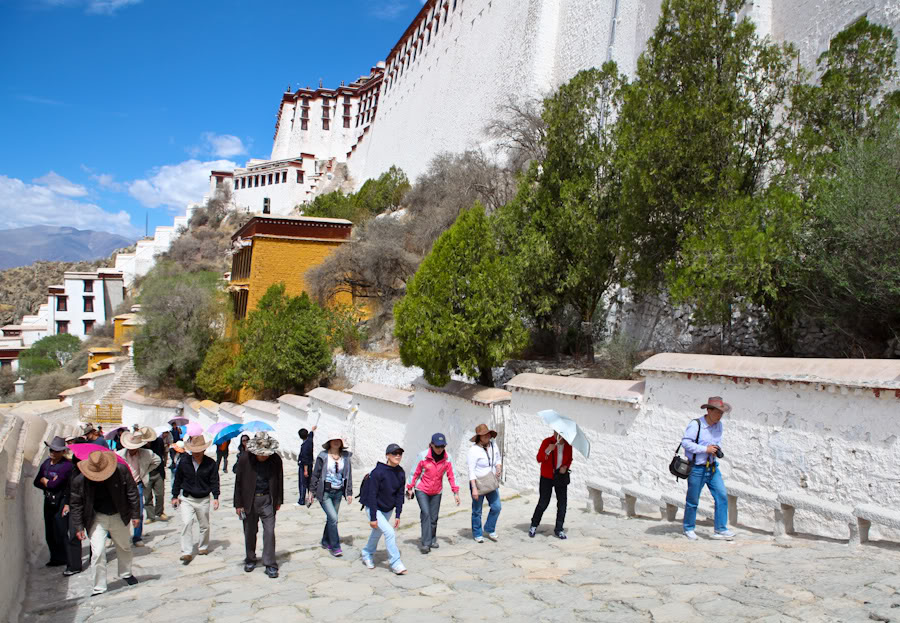 Thăm cung điện Potala - Tây Tạng