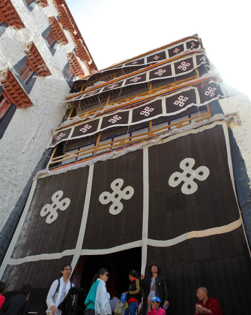 Thăm cung điện Potala - Tây Tạng