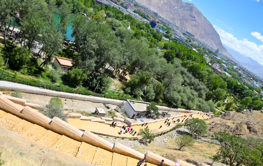 Thăm cung điện Potala - Tây Tạng