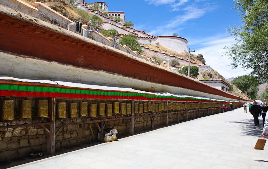 Thăm cung điện Potala - Tây Tạng