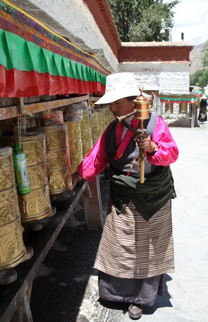 Thăm cung điện Potala - Tây Tạng