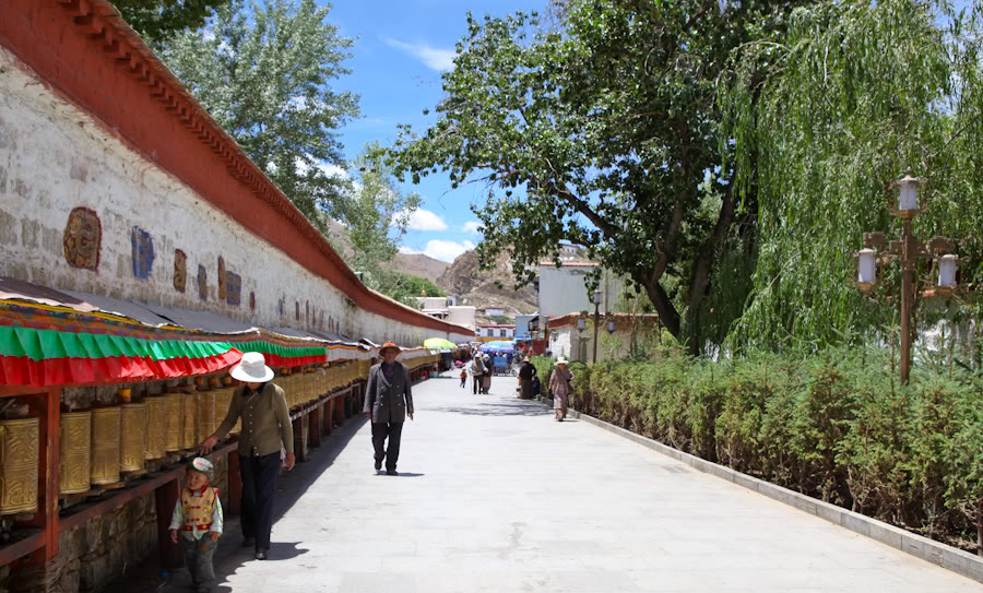 Thăm cung điện Potala - Tây Tạng