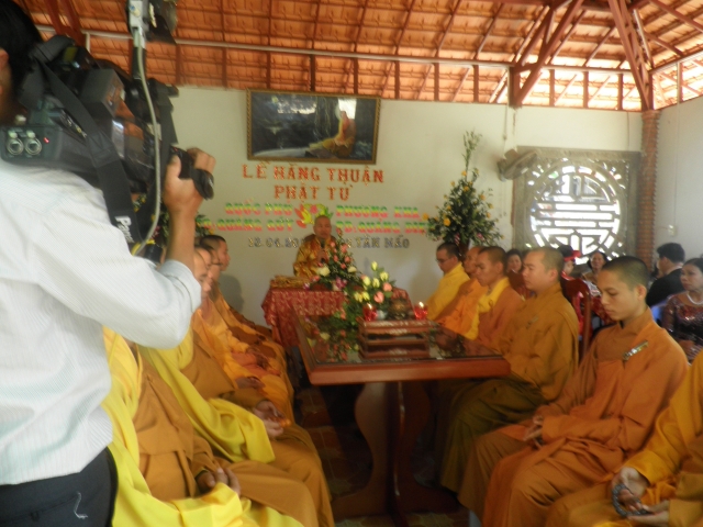 Nha Trang: Lễ cưới tại chùa Phước Trí