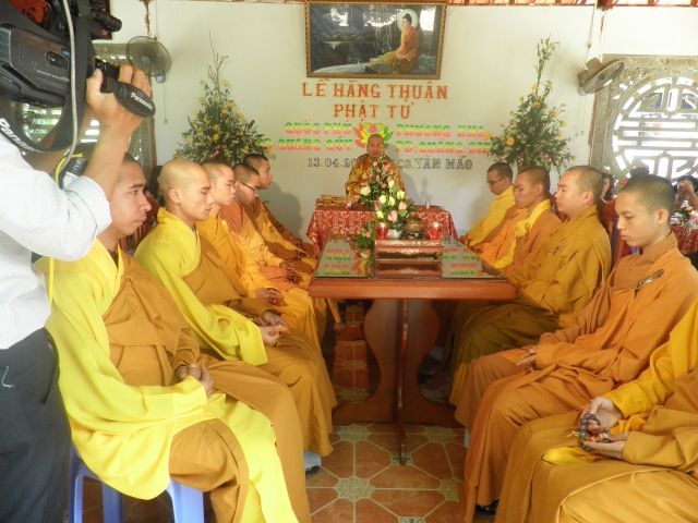 Nha Trang: Lễ cưới tại chùa Phước Trí