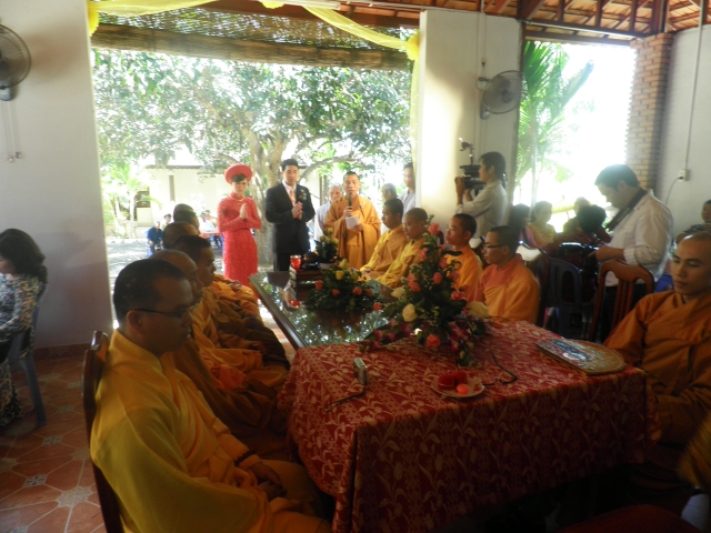 Nha Trang: Lễ cưới tại chùa Phước Trí