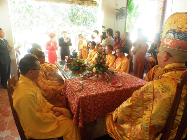 Nha Trang: Lễ cưới tại chùa Phước Trí