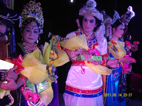 TP.HCM: Chùa Long Huê tưng bừng đêm khánh đản