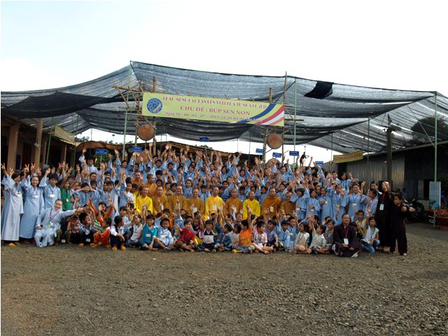 ĐăkNông: Khóa tu mùa hè 2011 long trọng khai mạc tại chùa Pháp Viên