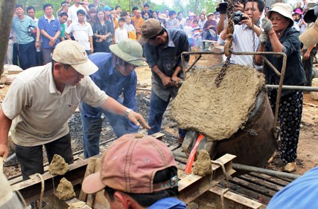 Lễ đúc Đại Hồng Chung tại Thiền viện Trúc Lâm Hàm Rồng
