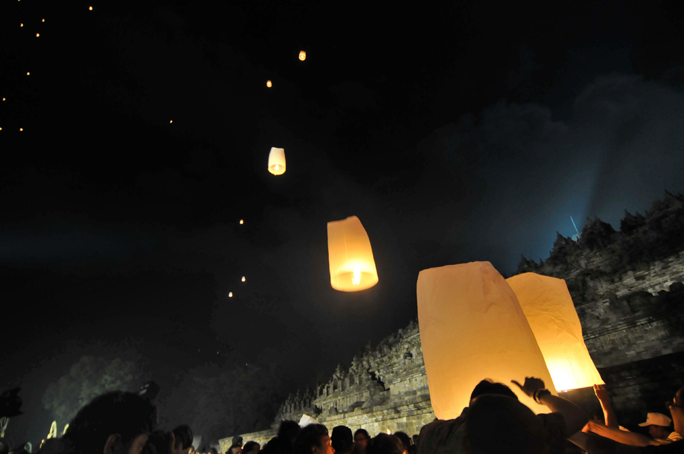 Chùm ảnh: Lễ Phật Đản 2011 tại các nước châu Á