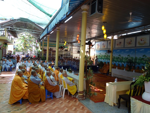 Thành phố Vũng Tàu: Chùa Vạn Phước đại lễ Vu Lan-Dâng y cúng dường