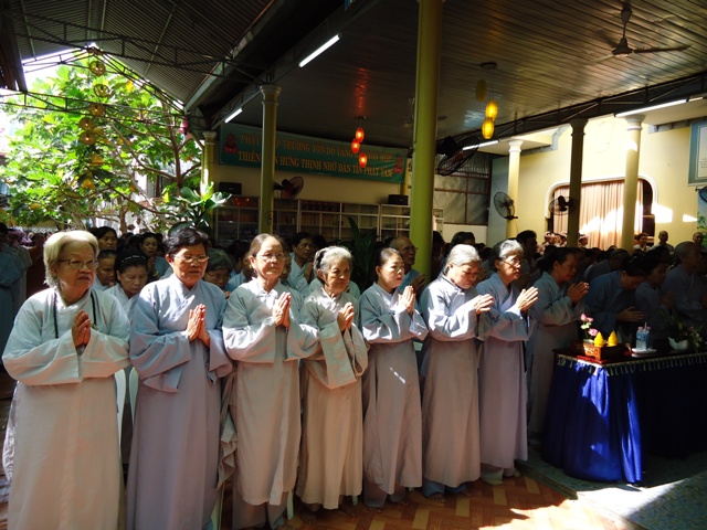 Thành phố Vũng Tàu: Chùa Vạn Phước đại lễ Vu Lan-Dâng y cúng dường