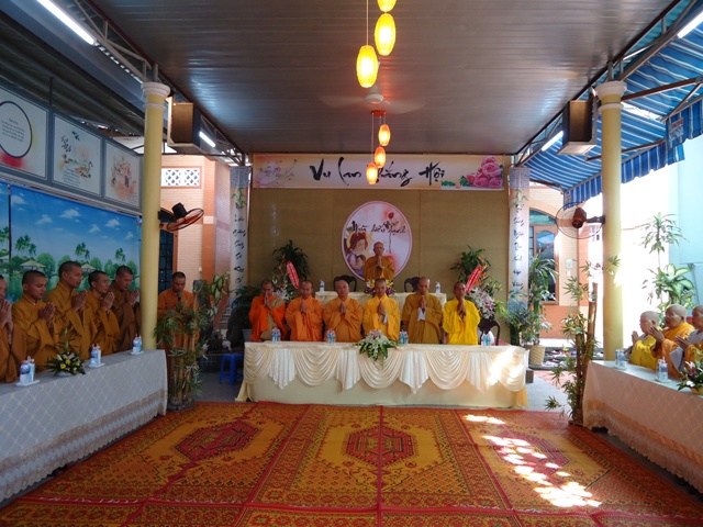 Thành phố Vũng Tàu: Chùa Vạn Phước đại lễ Vu Lan-Dâng y cúng dường