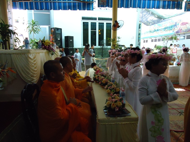 Thành phố Vũng Tàu: Chùa Vạn Phước đại lễ Vu Lan-Dâng y cúng dường