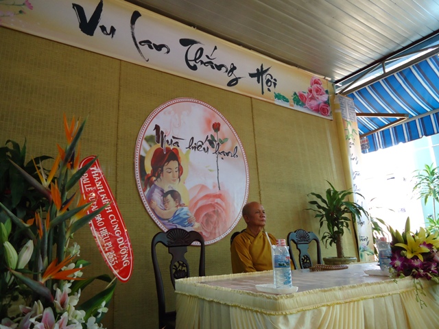 Thành phố Vũng Tàu: Chùa Vạn Phước đại lễ Vu Lan-Dâng y cúng dường