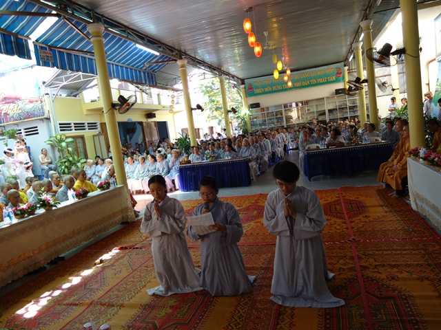Thành phố Vũng Tàu: Chùa Vạn Phước đại lễ Vu Lan-Dâng y cúng dường