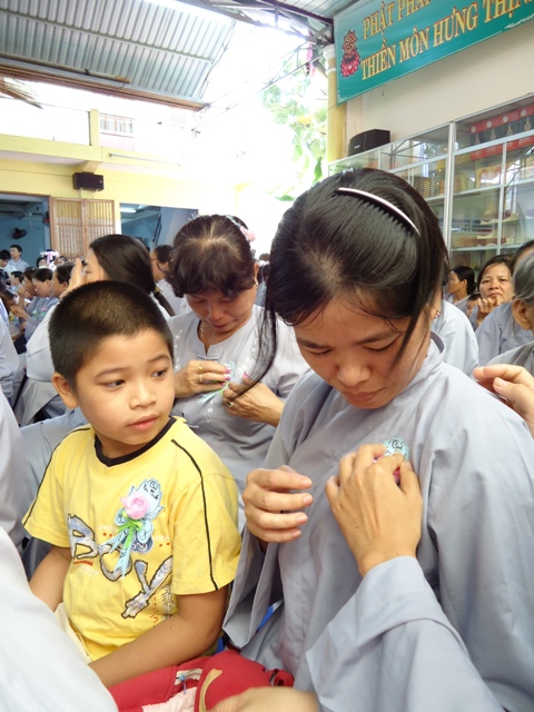 Thành phố Vũng Tàu: Chùa Vạn Phước đại lễ Vu Lan-Dâng y cúng dường