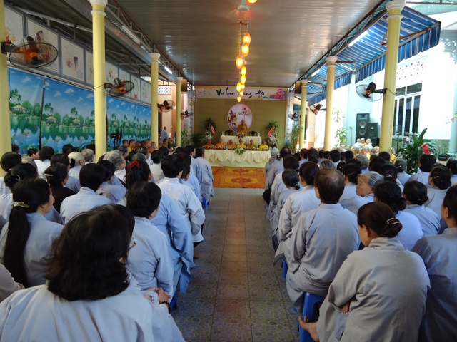 Thành phố Vũng Tàu: Chùa Vạn Phước đại lễ Vu Lan-Dâng y cúng dường