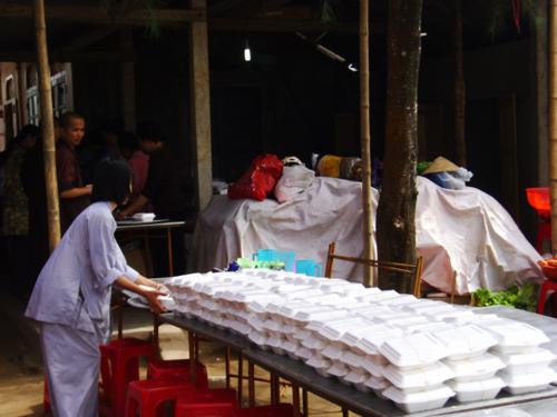 Chùa Giai Lam : Hơn 400 trăm Phật tử về   tham dự Lễ Quy Y