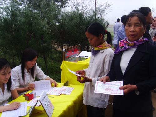 Chùa Giai Lam : Hơn 400 trăm Phật tử về   tham dự Lễ Quy Y