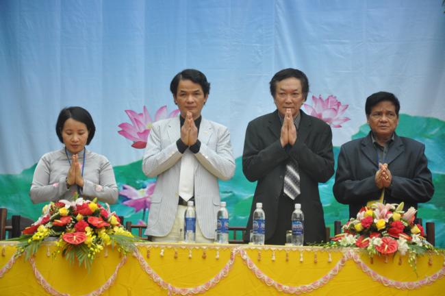 Học sinh Thủ đô được tư vấn thi ĐH tại... chùa