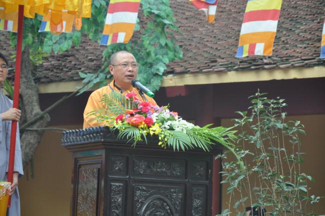 Học sinh Thủ đô được tư vấn thi ĐH tại... chùa
