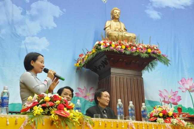 Học sinh Thủ đô được tư vấn thi ĐH tại... chùa