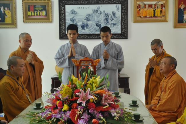 Học sinh Thủ đô được tư vấn thi ĐH tại... chùa