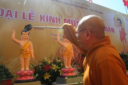 Khai mạc Đại lễ Phật Đản 2011 tại ngôi chùa phát tích Phật giáo Việt Nam