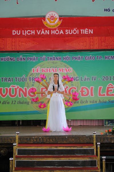 Chùm ảnh vòng loại văn nghệ Hội trại Tuổi trẻ &amp; Cuộc sống lần 4