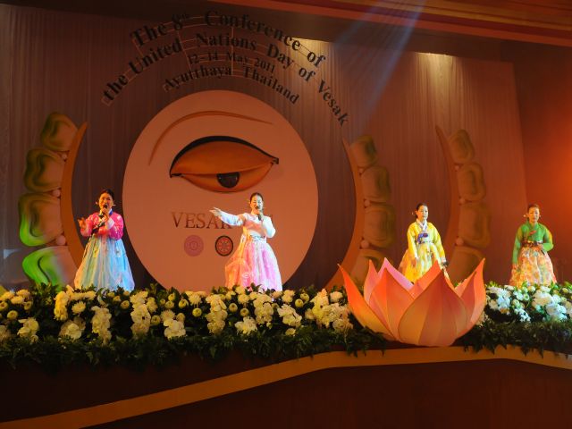Chùm ảnh: Biểu diễn nghệ thuật chào mừng Đại lễ Vesak tại Thái Lan